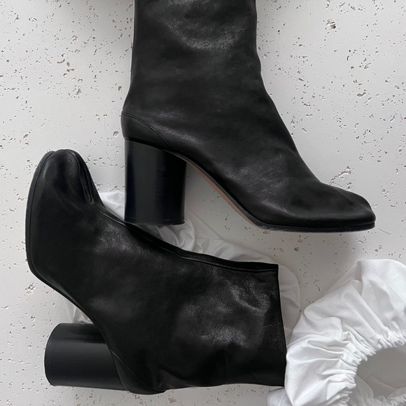 Tabi Boots - Picture 1 of 9